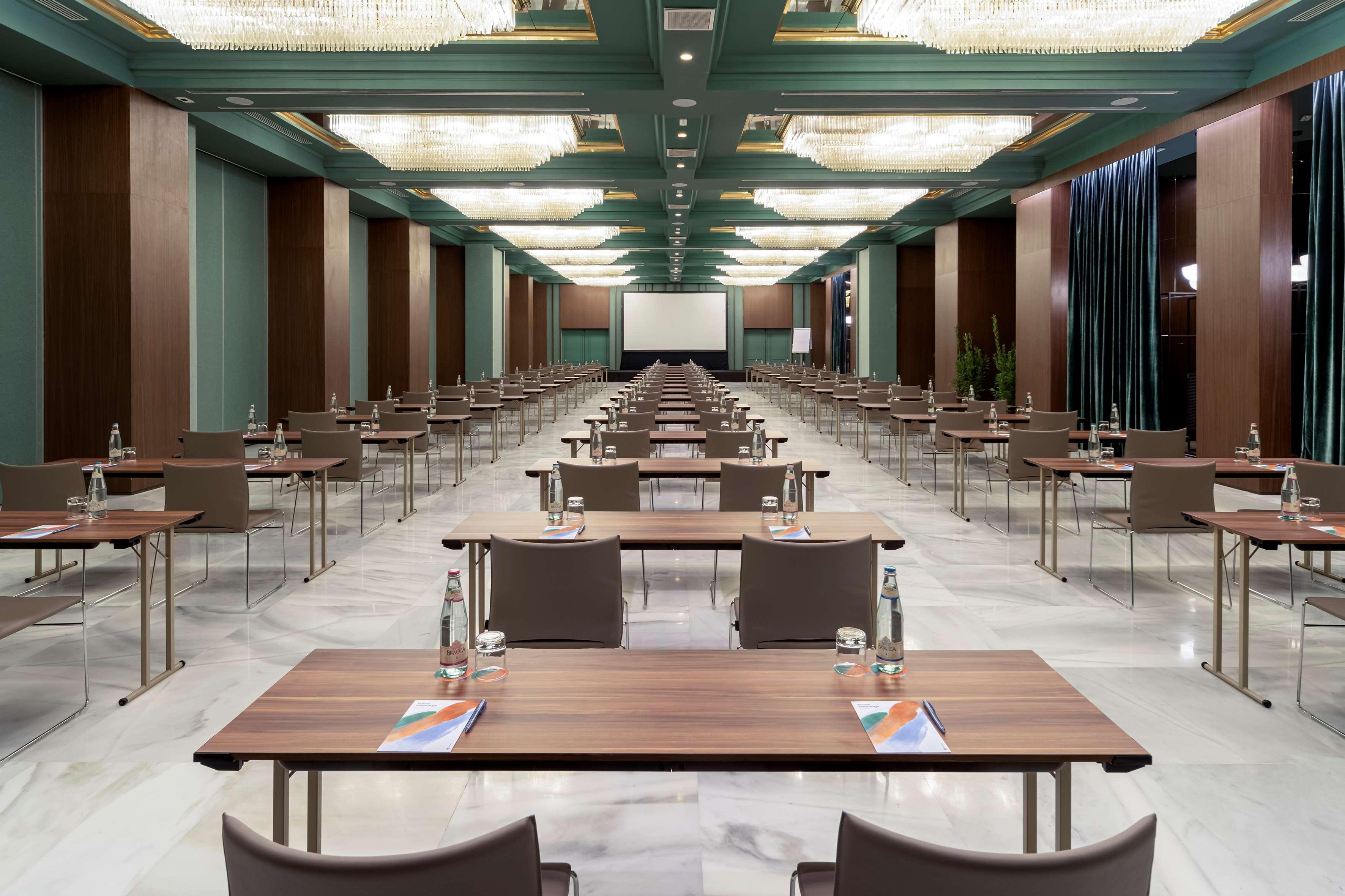 Melia Milano Hotel Exterior photo Meeting room