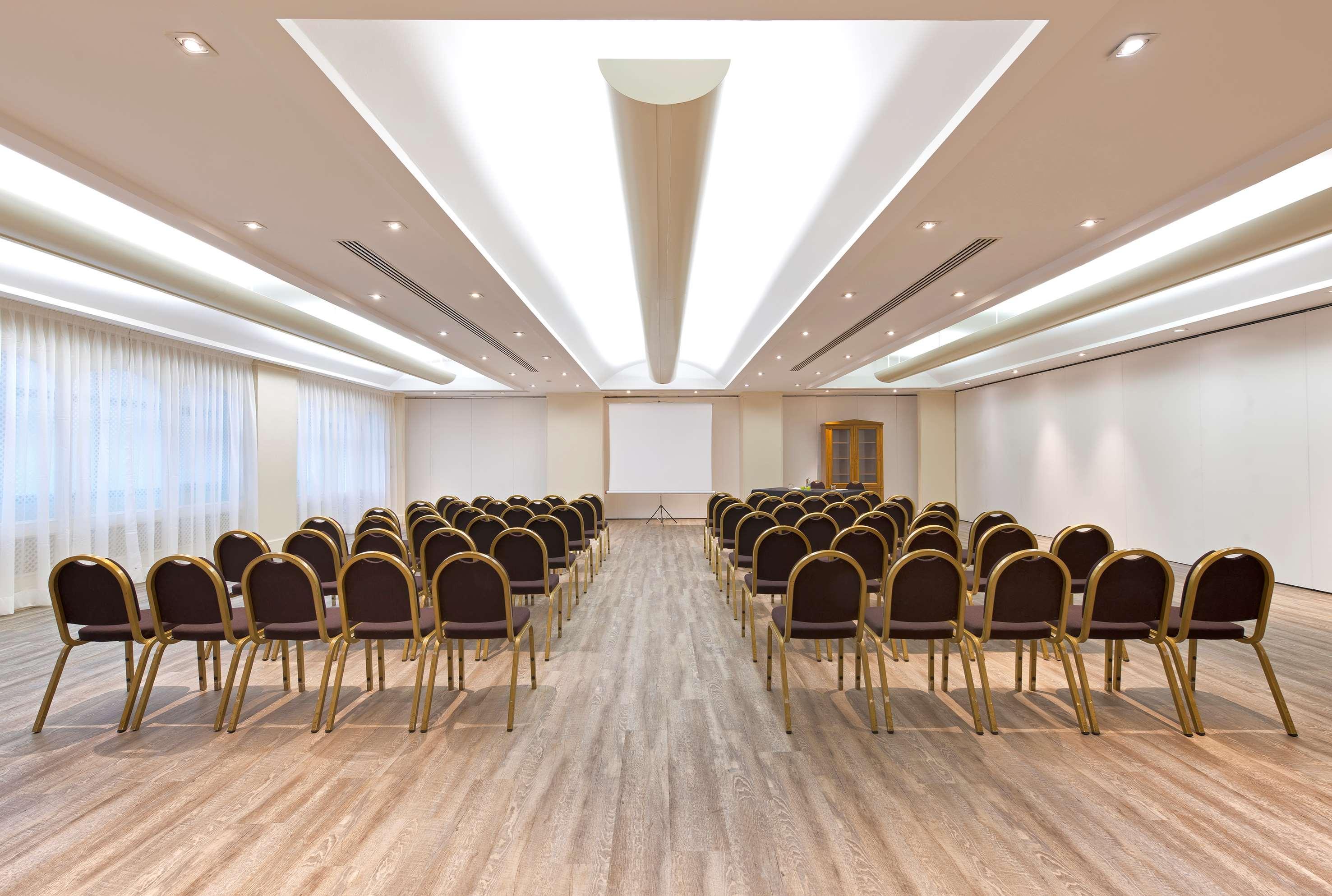 Melia Milano Hotel Exterior photo Meeting room