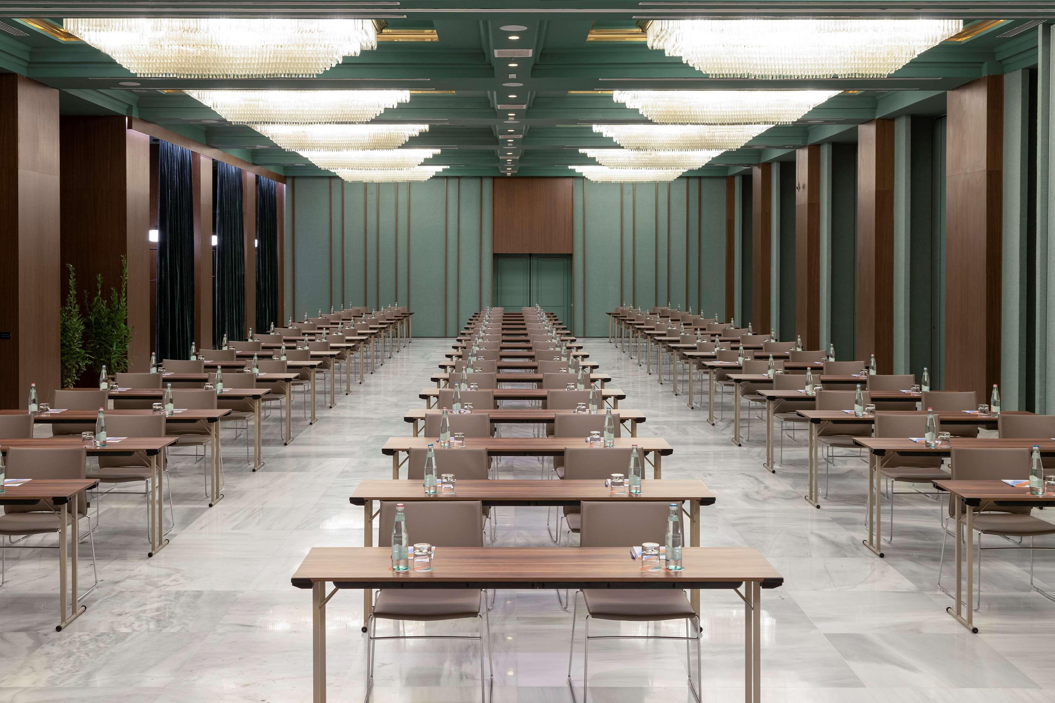 Melia Milano Hotel Exterior photo The conference room of the European Parliament